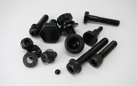 ３価黒クロメート